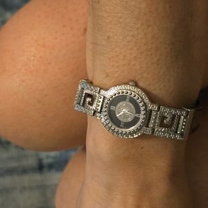 Medusa Style Watch Silver Tone Greek Key Greca Link Bracelet Roman Numeral Black